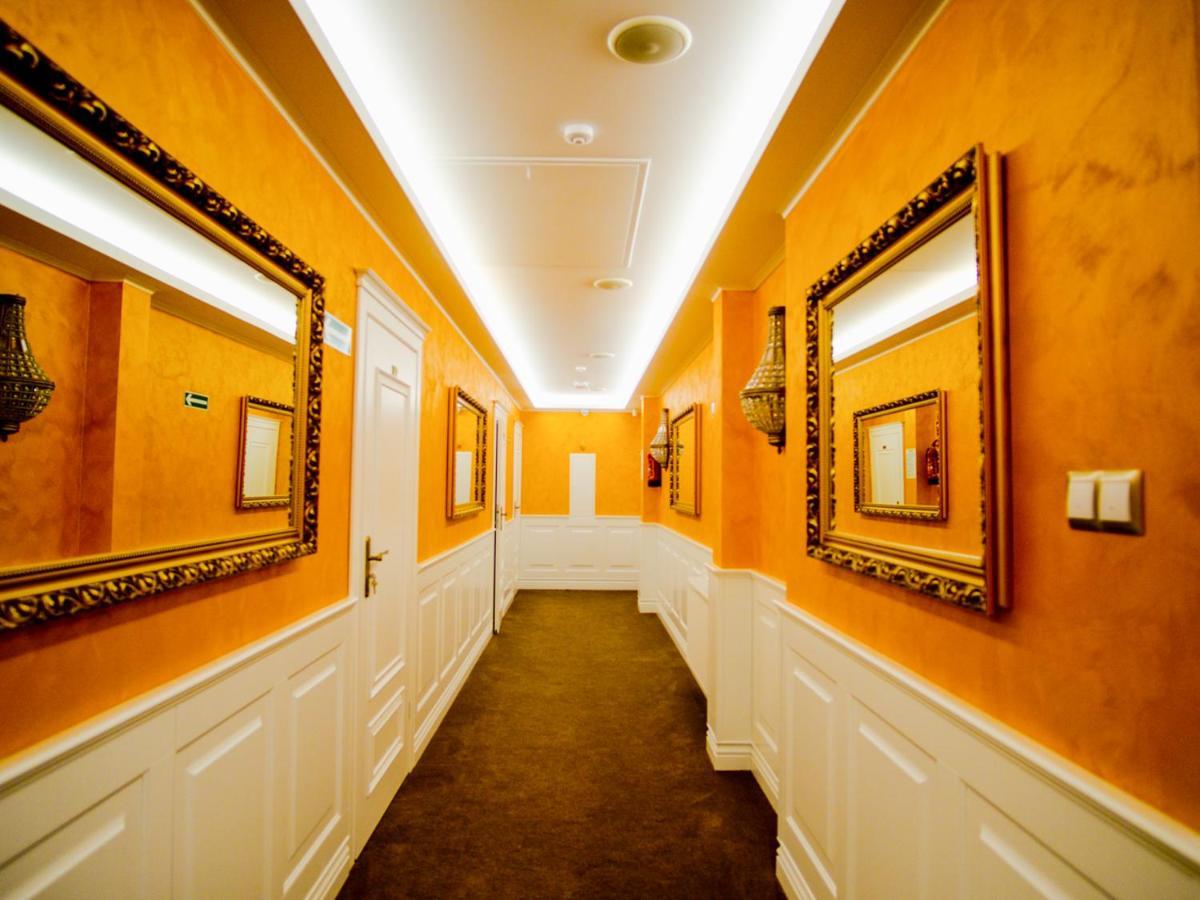 Royal Palace Centrum Bankietowe Σάνοκ Εξωτερικό φωτογραφία