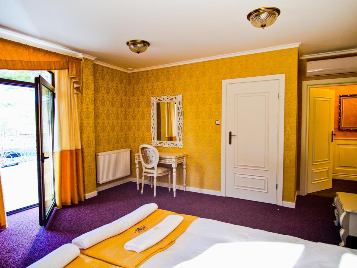 Royal Palace Centrum Bankietowe Σάνοκ Εξωτερικό φωτογραφία
